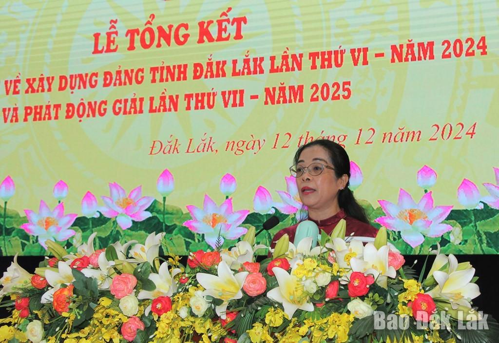 ảnh phát biểu
